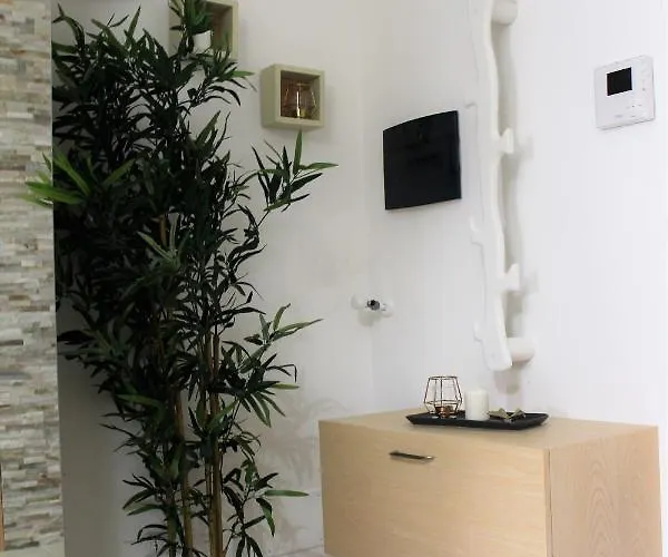 Casa Angelina Deluxe Apartment